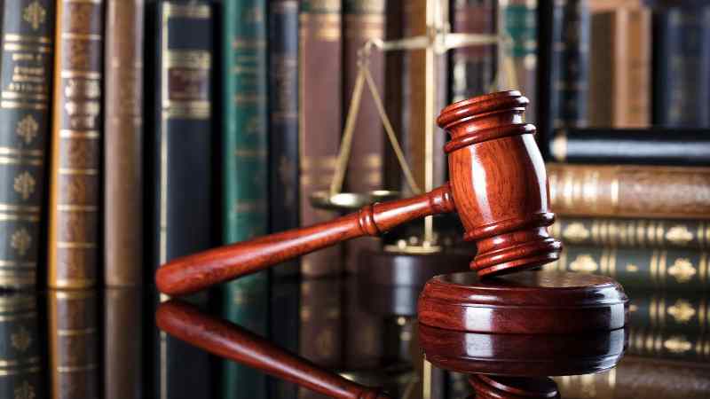 ماذا يقدم محامي جنايات في القانون الكويتي